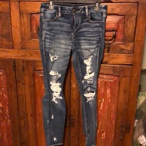 Brand new AE  JEGGING  crop destroyed jeans sz 10